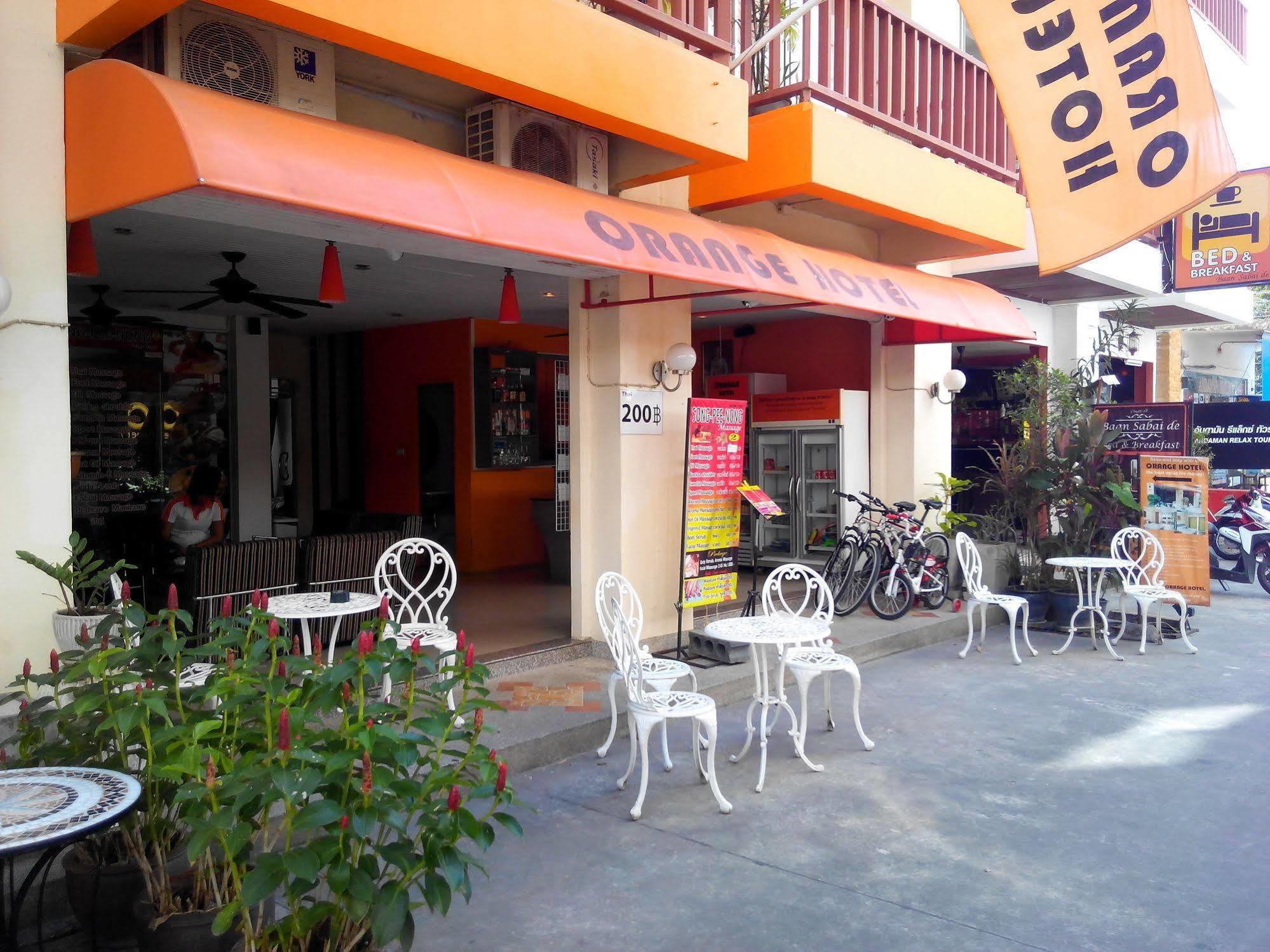 Orange Hotel Patong Bagian luar foto