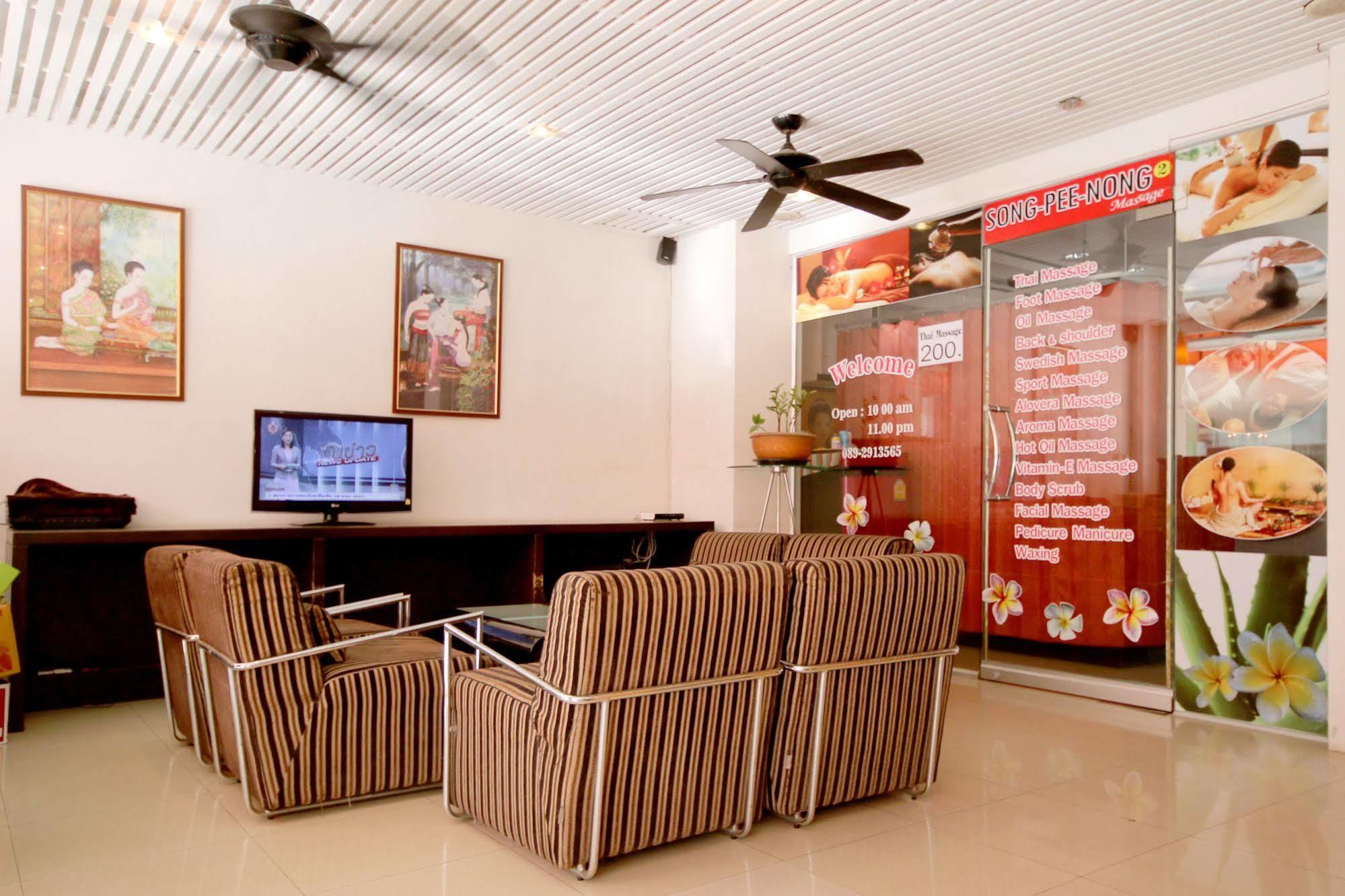 Orange Hotel Patong Bagian luar foto